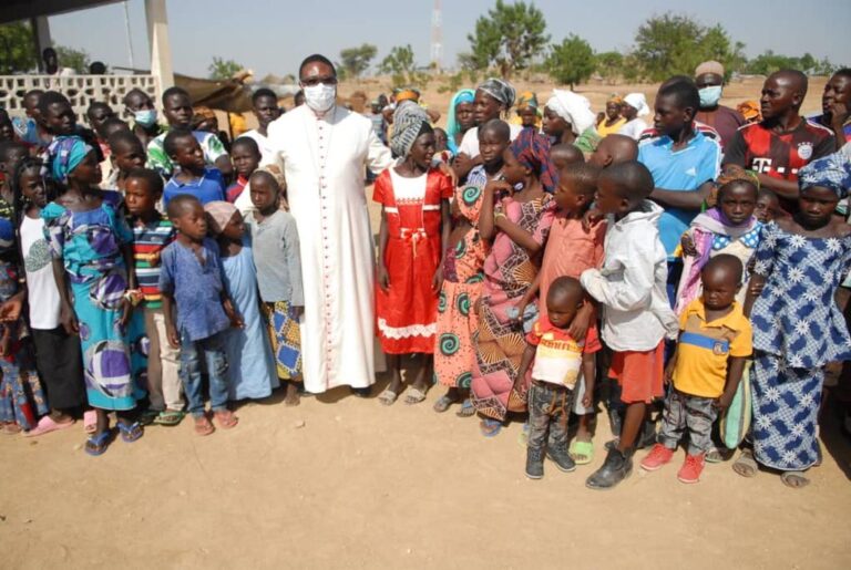 Bishop Oliver Doeme visits nigerian refugees in Cameroon