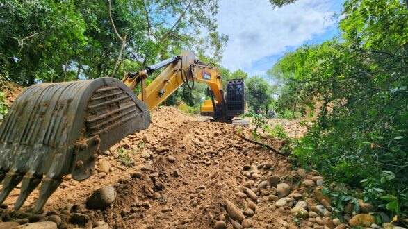 Canalizaciones y remoción de escombros en Caño Seco