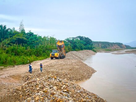 Obra de protección sobre el río Túa (2)