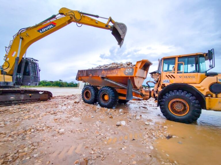 Obra de protección sobre el río Túa