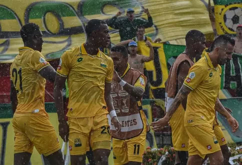 bucaramanga_vs_aguilas_en_la_liga.jpg