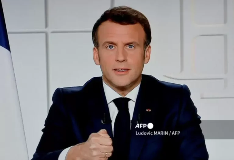 macron_7.png