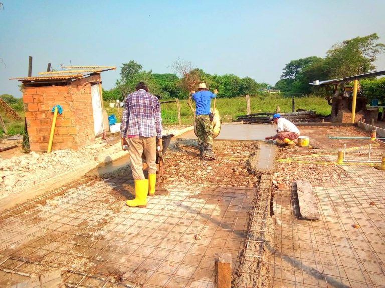 Se construye una nueva vivienda para la familia Varela Ruíz, tras voraz incendio (4)