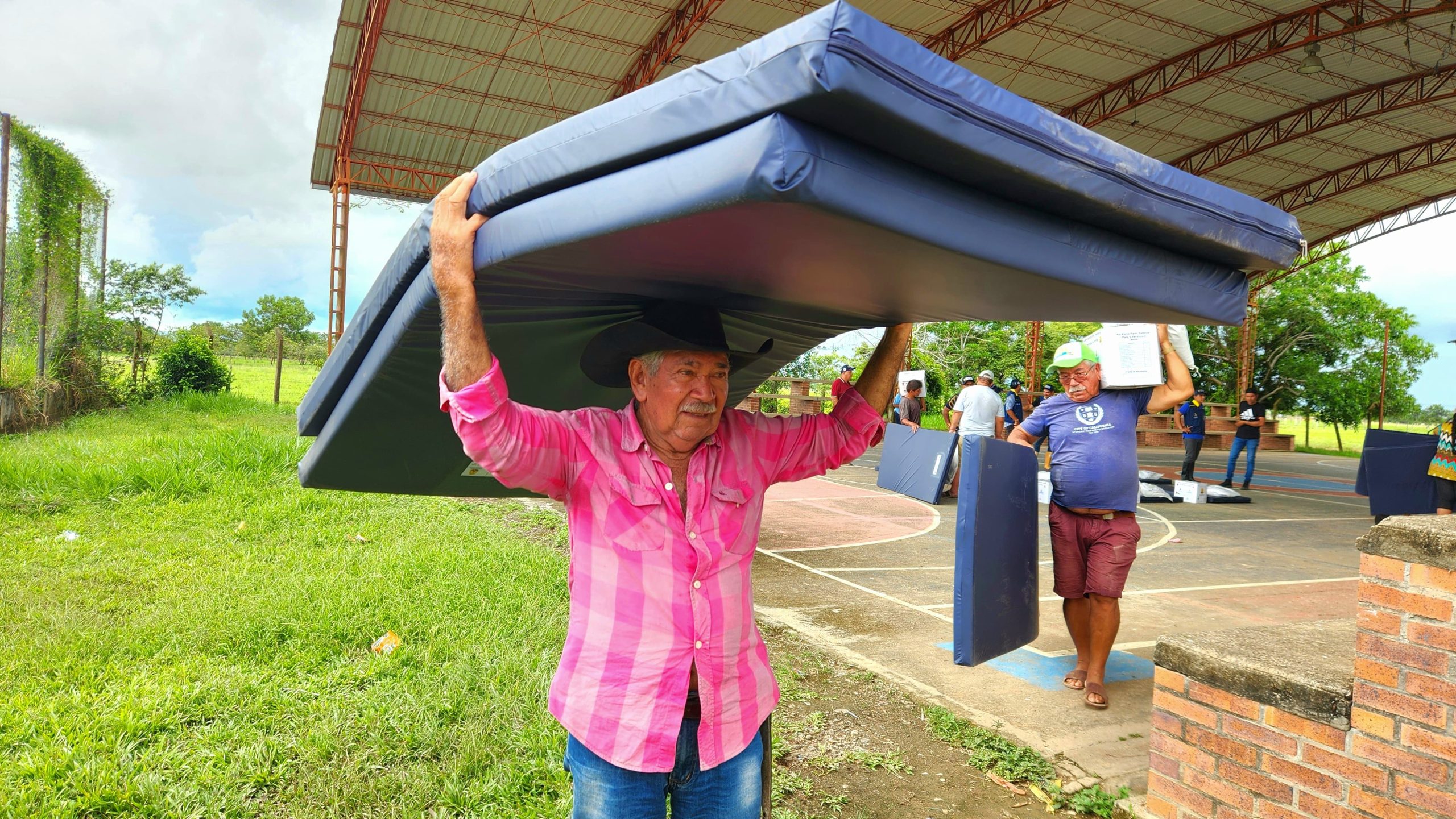 Gestión del Riesgo Las ayudas llegaron a Llano Lindo en Aguazul (2)